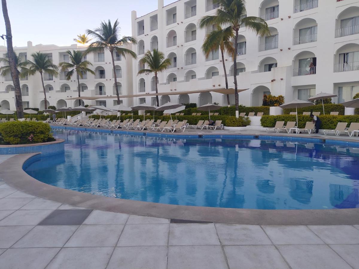 Sierra Mar All Inclusive At Tesoro مانزانيلو المظهر الخارجي الصورة